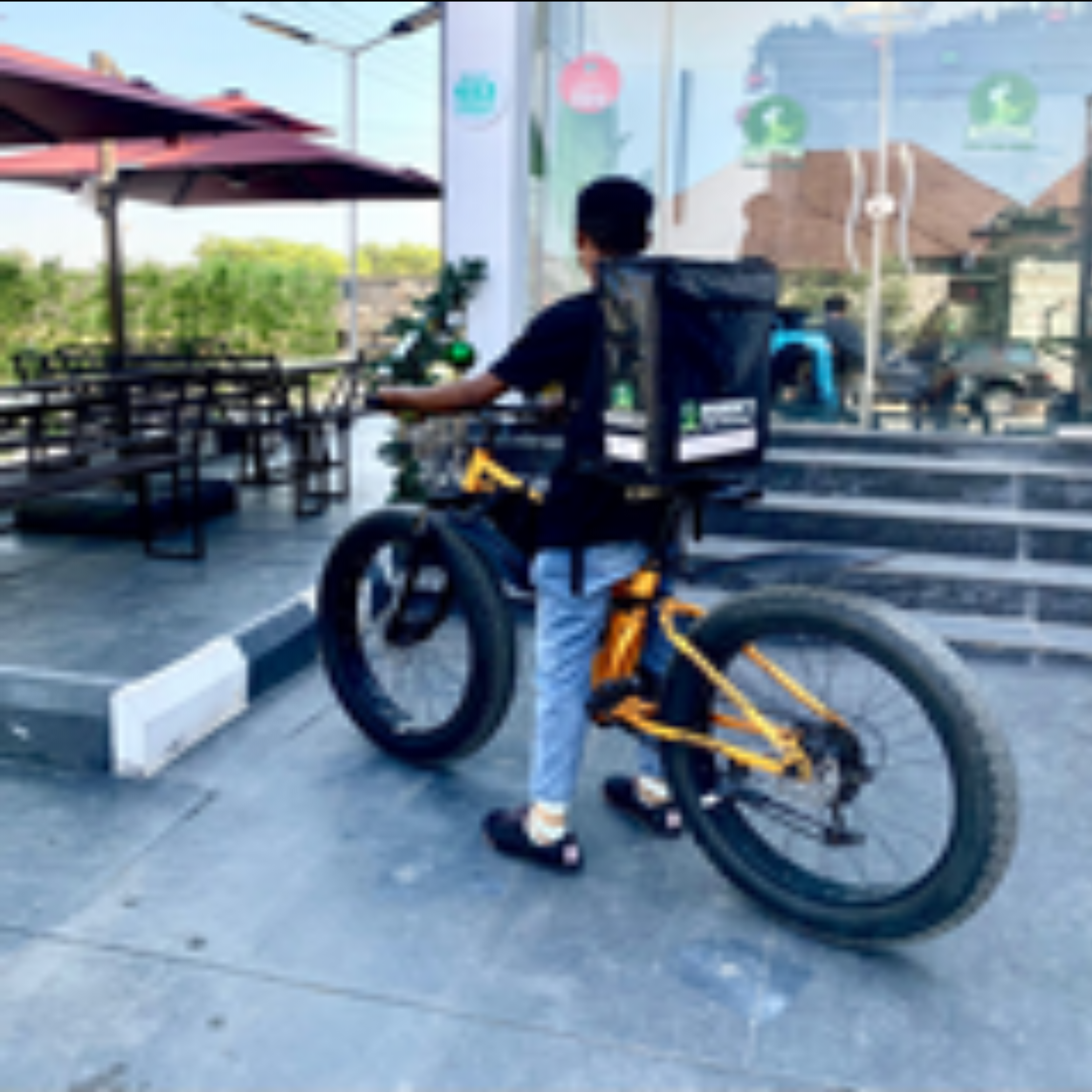 DELIVERY EFAB QUEENS - IFY